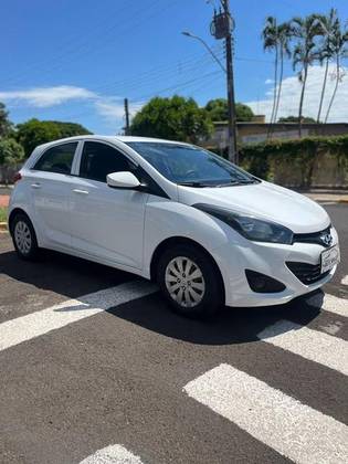HYUNDAI HB20 1.0 COMFORT 12V FLEX 4P MANUAL HYUNDAI HB20 1.0 COMFORT 12V FLEX 4P MANUAL